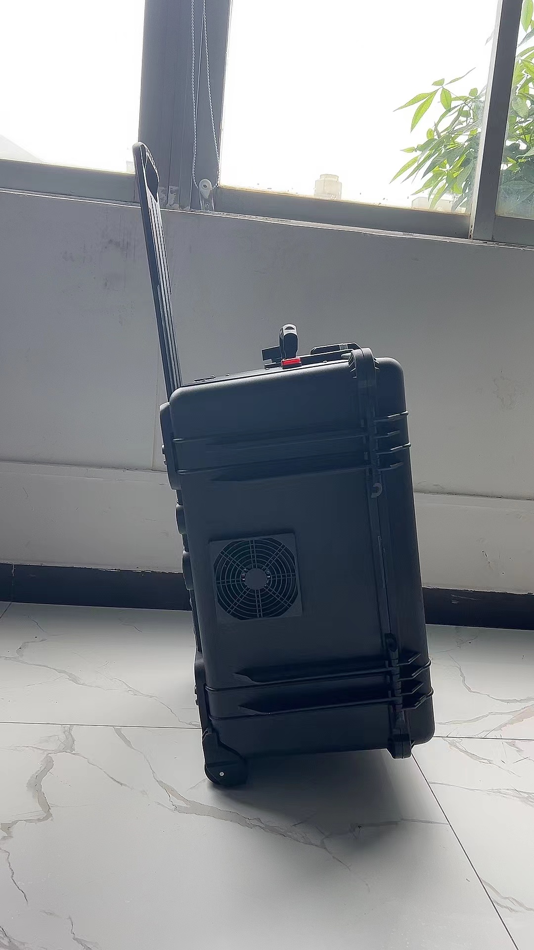 闵行手拉箱型移动通信干扰器